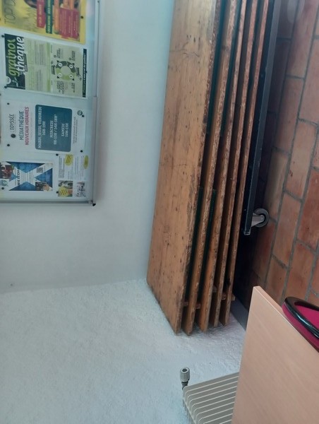 hall_tables_piquenique